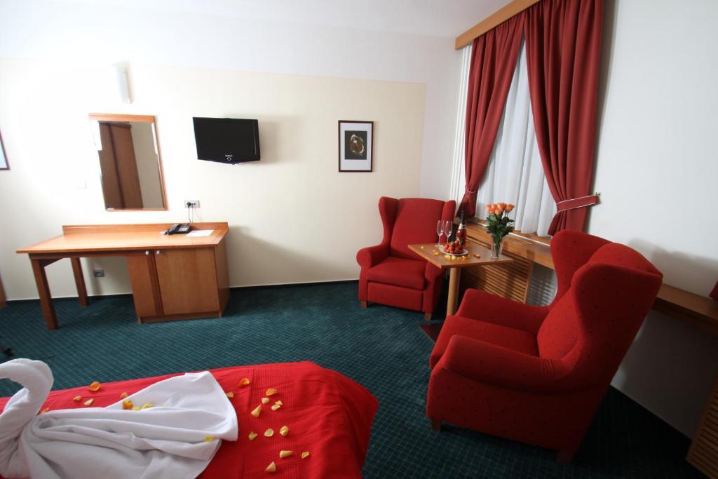 Hotel Slovan Jesenik Room photo