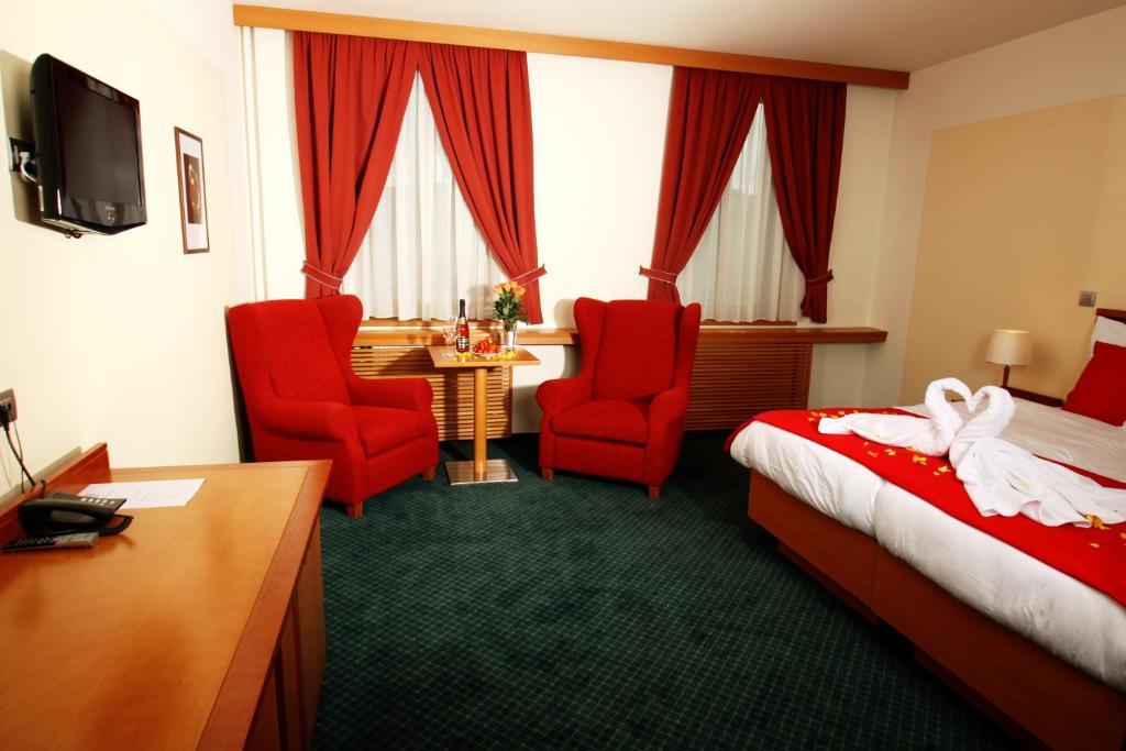 Hotel Slovan Jesenik Exterior photo